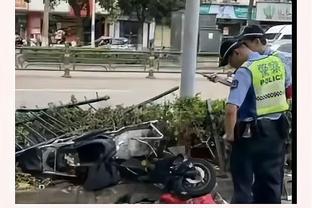 国足3人染红！热身赛-八人国足1-2中国香港 友谊赛两连败